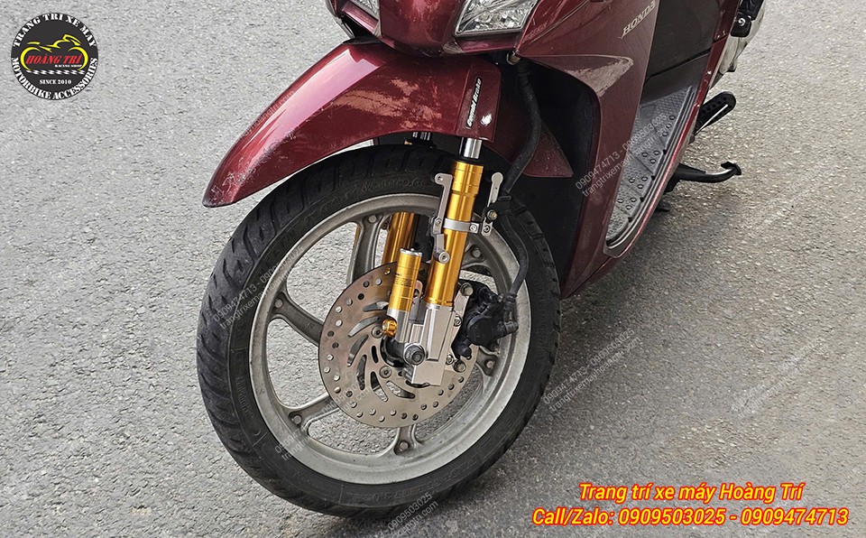 Phuộc Kingham Vision 2014 kết hợp đĩa thắng trước, mang lại cảm giác phanh chắc chắn hơn