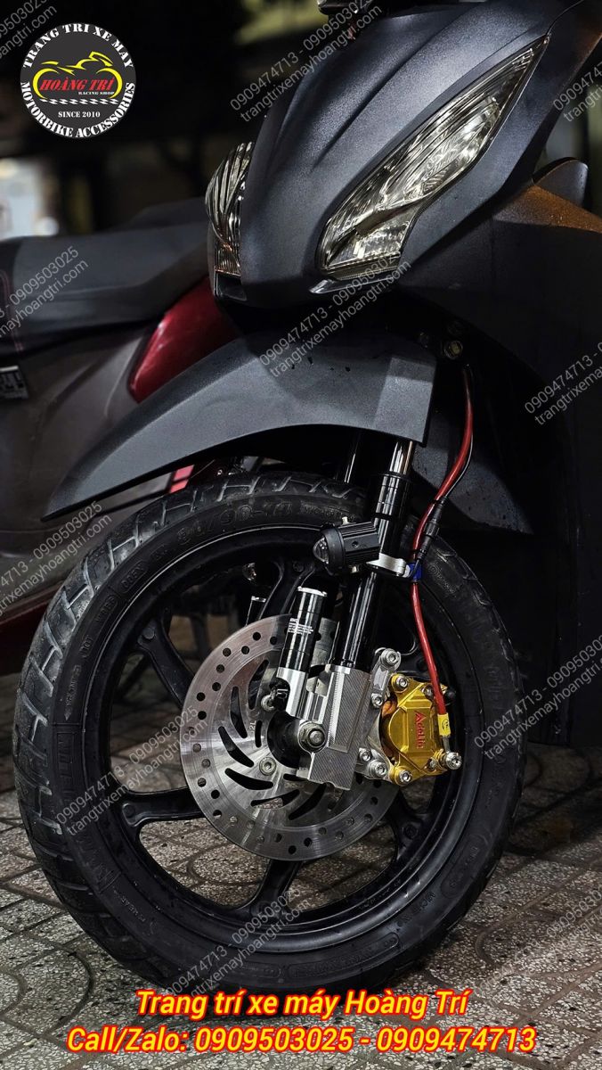 Cận cảnh phuộc Kingham trên Vision 2014 màu đen được lắp phuộc trước Kingham màu đen