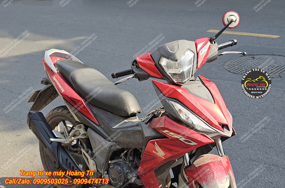 Góc nhìn từ phía trước không có gì thay đổi vẫn giữ nguyên nét thể thao truyền thống