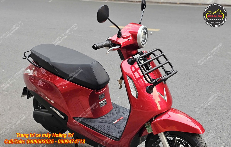 VinFast Evo 200 đỏ bóng lắp baga trước tăng tiện dụng và phong cách hơi hướng Vespa