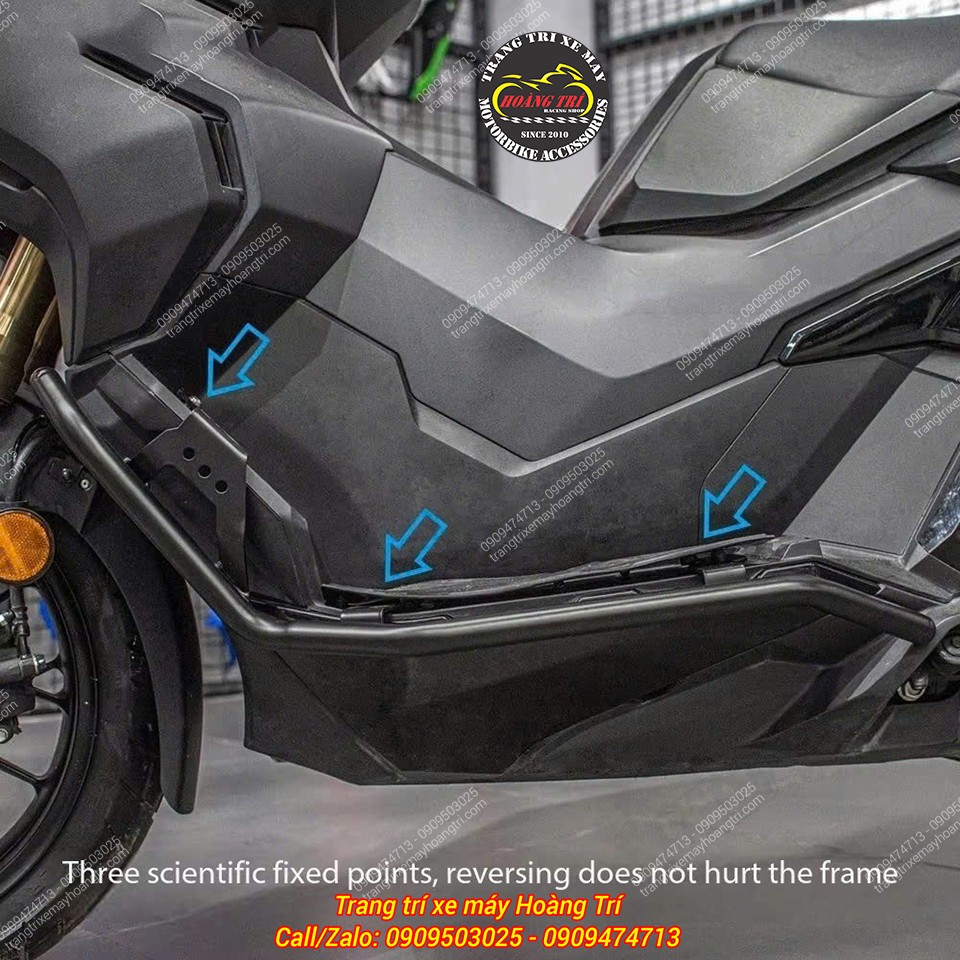 Cản bảo vệ hai bên hông ADV 350 được cố định tại các vị trí đánh dấu