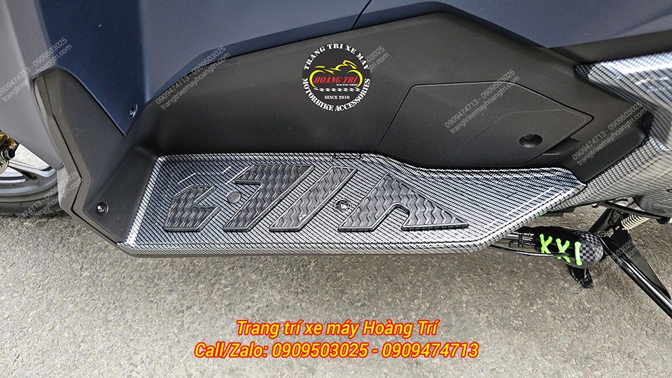 Thảm để chân trước carbon Airblade 2026, bề mặt chống trượt, vân carbon sắc nét