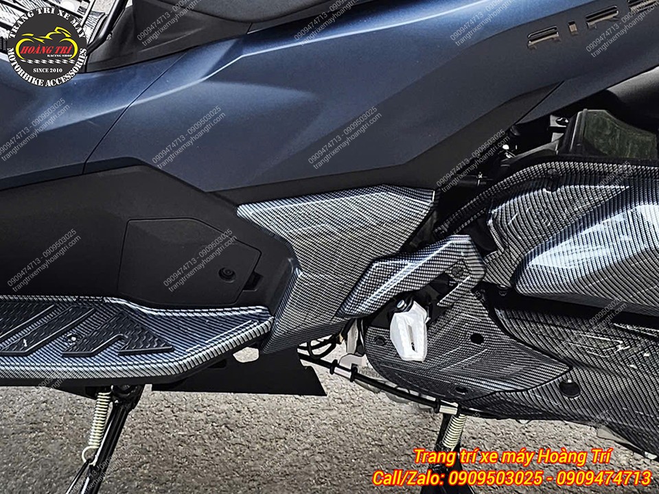 Ốp cánh gà carbon Airblade 2026, vân carbon đều đẹp, thiết kế chuẩn cho xe