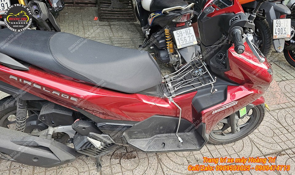 Toàn cảnh view bên phải của Airblade 2026 với màu sơn zin, chuẩn bị cho quá trình dán đổi màu