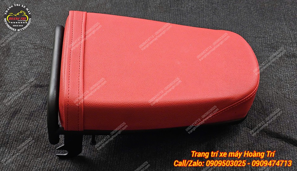 Nệm yên sau CT125 bọc da màu đỏ, form dài, tăng độ êm ái cho người ngồi sau