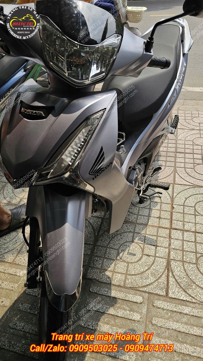 Góc trước xe Future LED kết hợp cần số 2 chiều, tạo phong cách gọn gàng hiện đại