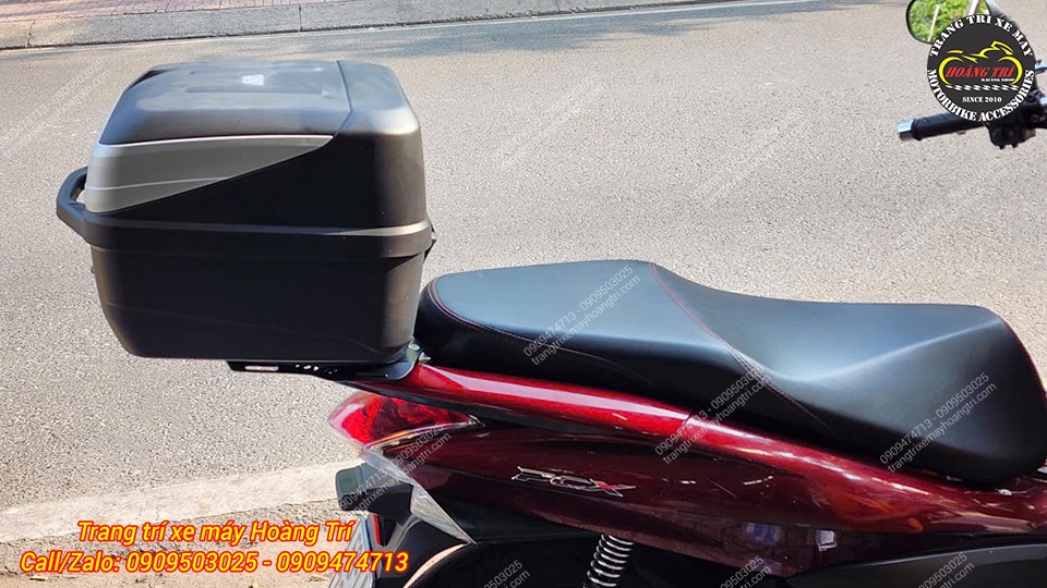 Góc ngang thùng sau B32N gắn baga, form dáng hầm hố, tăng tiện ích sử dụng