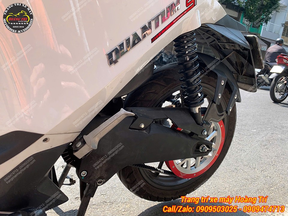 Phần hông xe Datbike Quantum S, sau khi hoàn thiện dây curoa thay thế sên xe