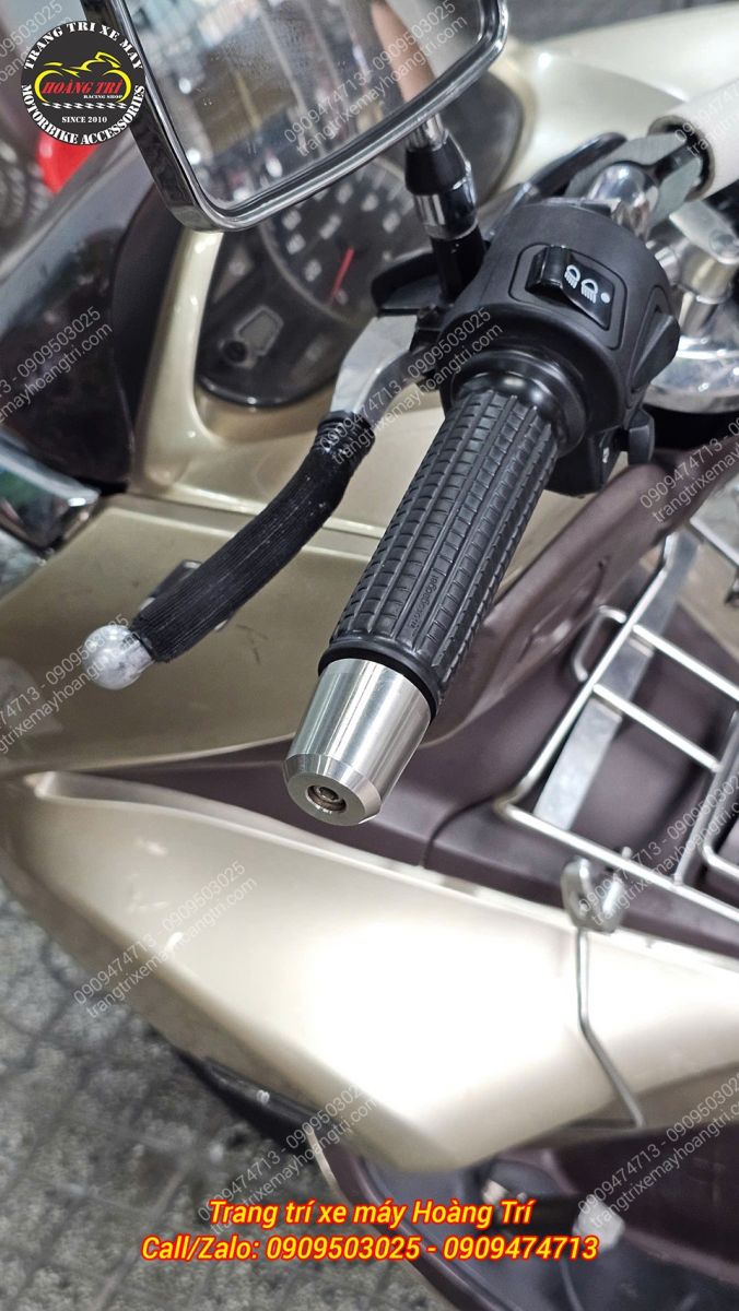 Gù inox G1 lắp cho PCX 2010 hoàn thiện sáng bóng, đầm tay lái và tăng thẩm mỹ