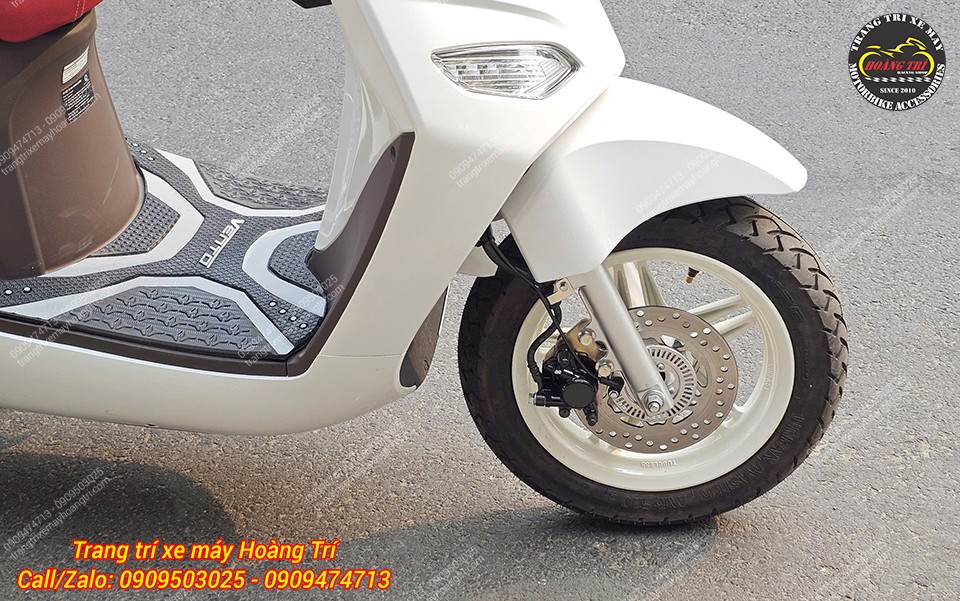 Toàn cảnh dàn chân trước của Vento với cặp phuộc zin khi chưa nâng cấp