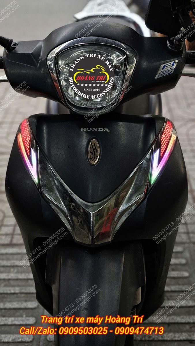 Góc trực diện SH Mode độ đèn Audi i8, hiệu ứng LED nhiều màu sắc tăng vẻ ngoài nổi bật