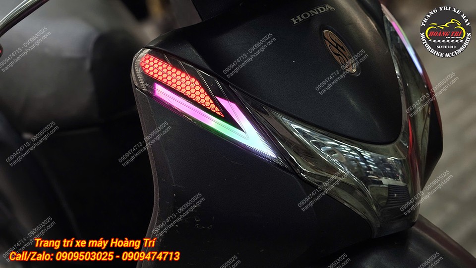 Góc nghiêng tổng thể LED Audi i8 trên SH Mode, ánh sáng sắc nét và mượt mà