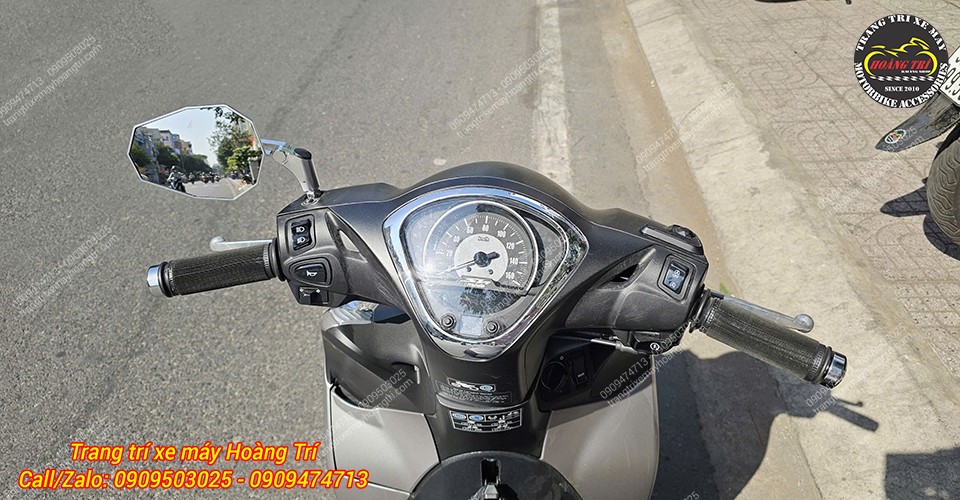 Chiếc Sh Mode tăng ngoại hình và trải nghiệm lái an toàn với kính kiểu H2C V5