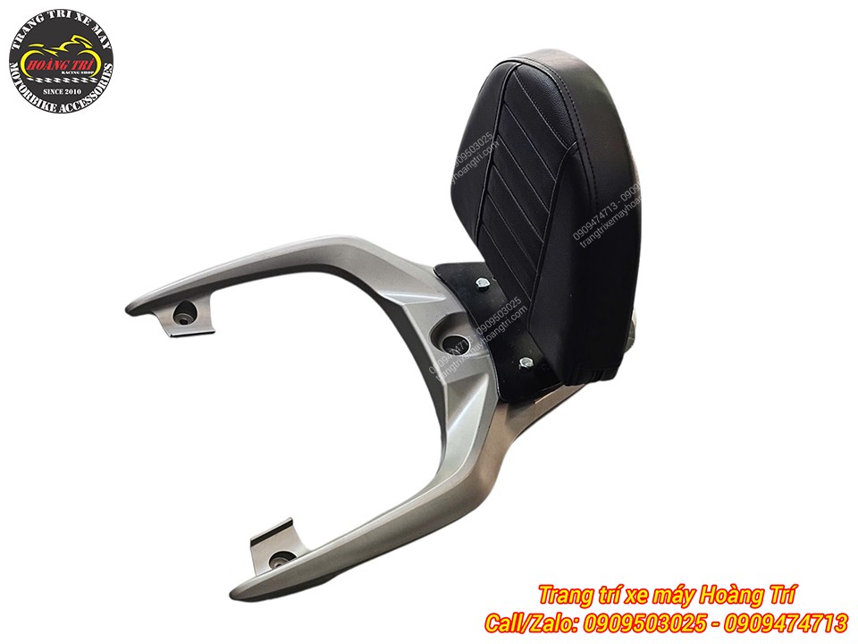 Góc nghiêng làm nổi bật phần tựa lưng bọc da cao cấp, mang lại cảm giác tựa lưng thoải mái