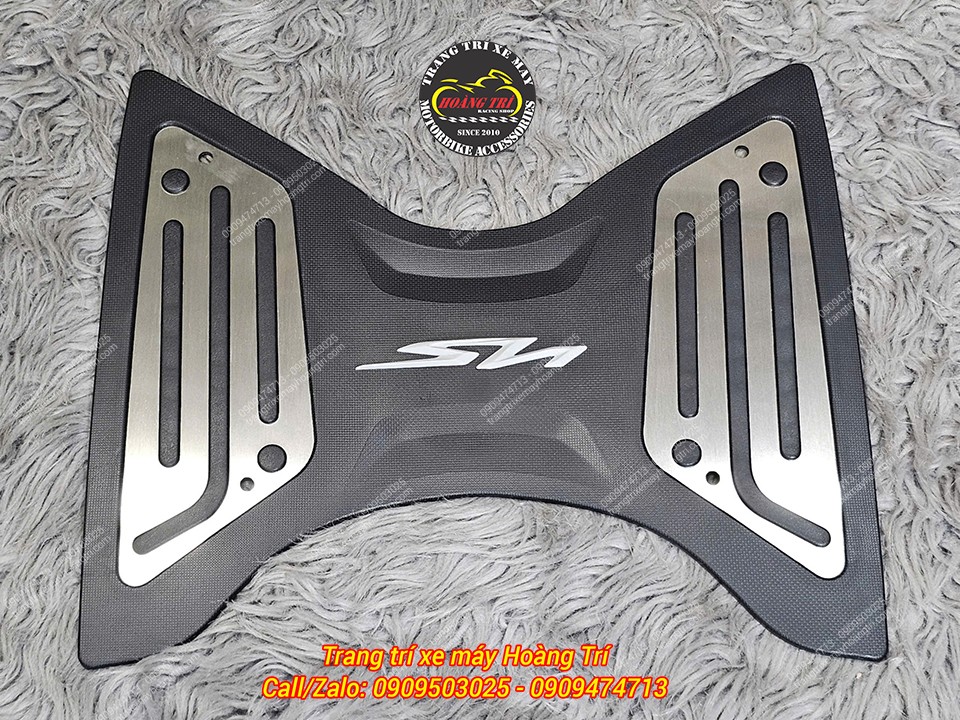 Mặt trên thảm để chân nhôm SH VN phối nhôm phay chống trượt, logo SH nổi bật thẩm mỹ