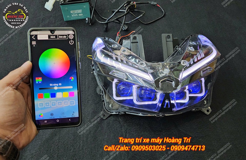 Test thực tế bộ đèn bi cầu đúc khuôn Vario cho anh khách ở Khánh Hòa, điều khiển bằng điện thoại