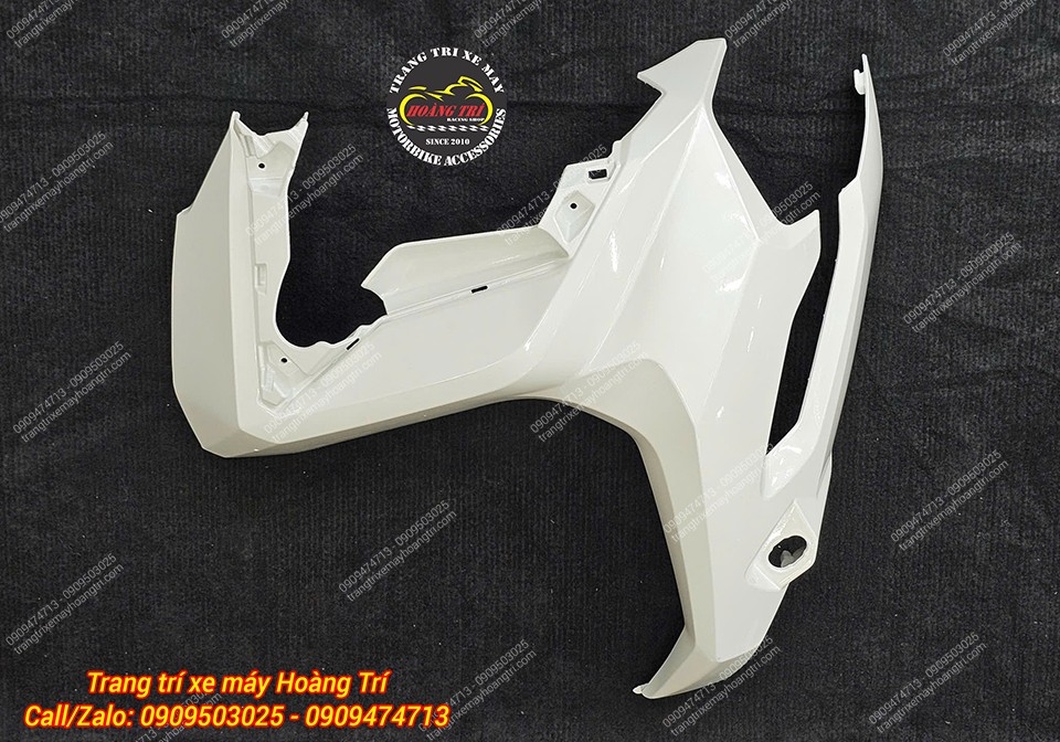 Cận cảnh ốp 2 bên bửng trước (phải) - Dàn áo ADV 2025 - 2026 màu trắng