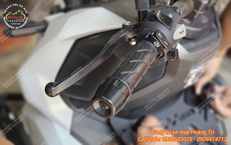 Cận cảnh công tắc điều khiển đèn trợ sáng Kewig K10 - Được nằm trong bộ đèn trợ sáng K10, tiết kiệm chi phí