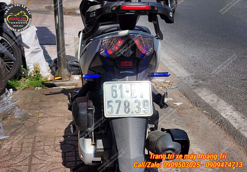 Mẫu xi nhan gọn gàng, thanh mảnh nhưng ánh sáng cực nổi bật