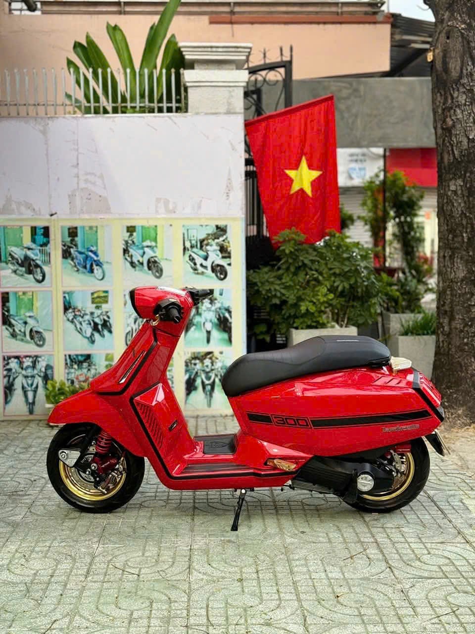 Nhìn ngắm lại vẻ đẹp đẳng cấp đến từ thương hiệu xe từ Italia - Lambretta