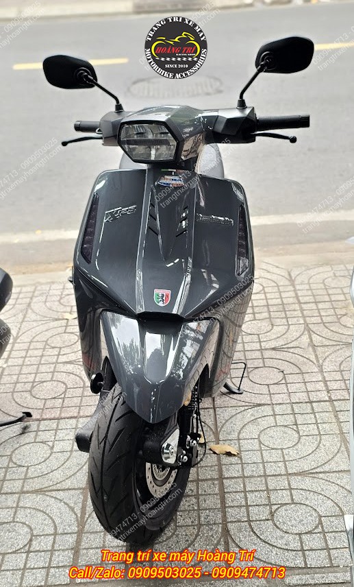 Vị trí mặt nạ của xe Lambretta X125 có phần độc đáo và khác biệt so với các dòng xe khác