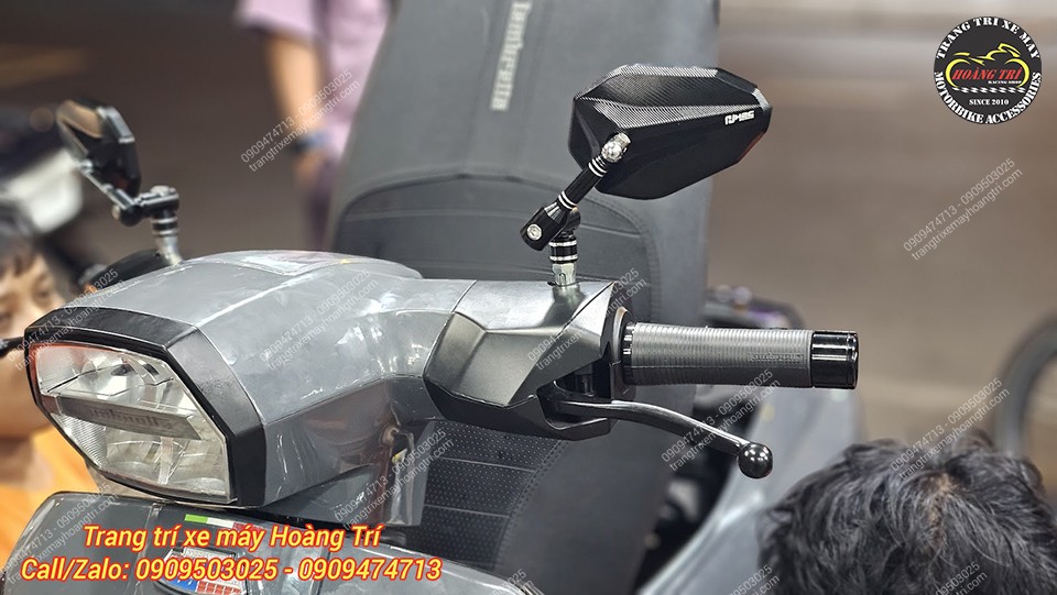 Ngoài ra, kính hậu H2C MT nhôm CNC chân xoay 360 độ còn được trang bị Lambretta X125