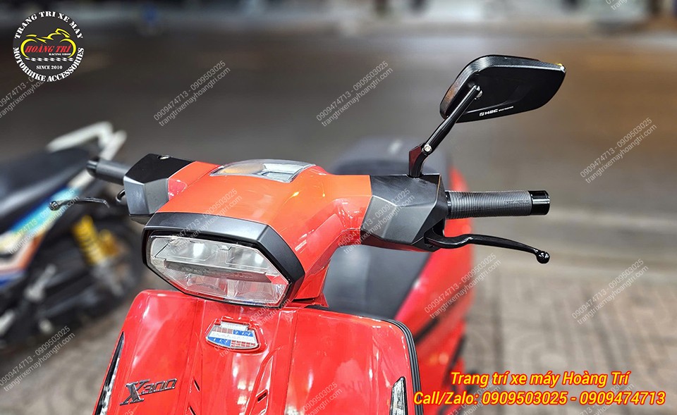 Mẫu kính khá lớn cho góc nhìn phía sau rộng và an toàn hơn