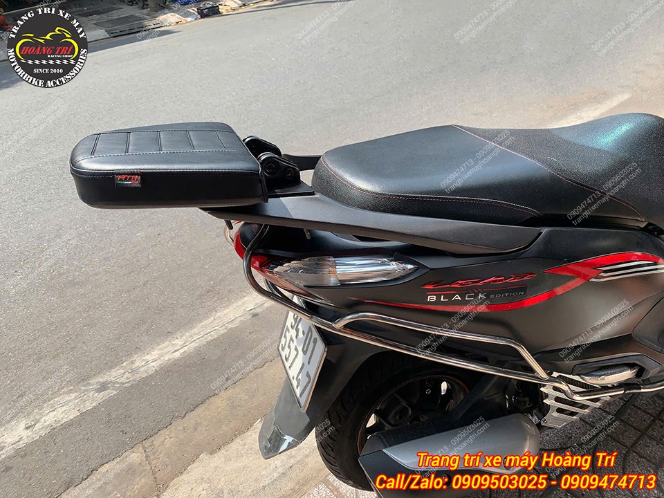 Đế tựa lưng lắp cho xe Lead 2022 vừa được trang bị cho xe