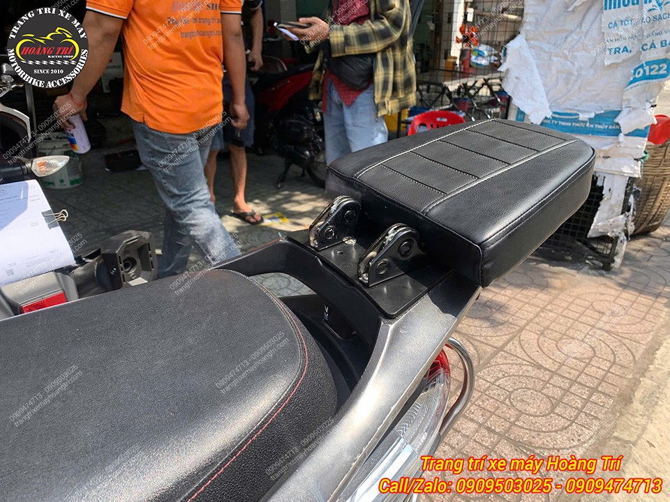 Mà vẫn có ngay một món phụ kiện tiện ích đẳng cấp cho xế cưng