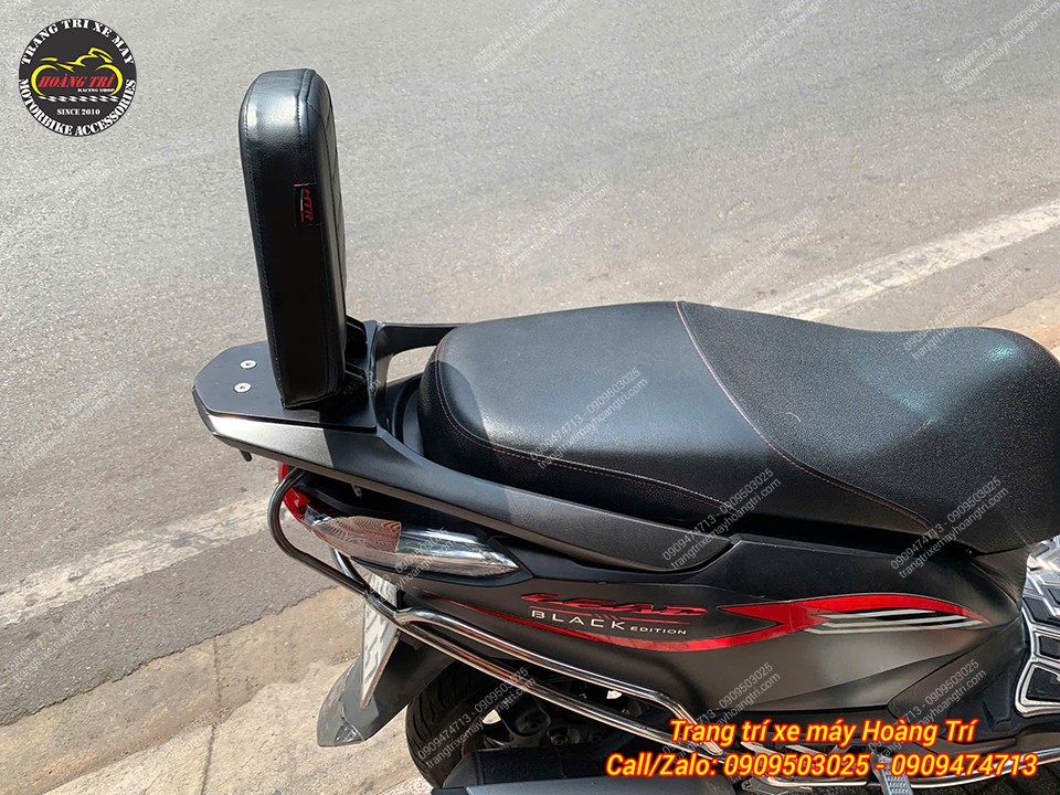 Anh em thường xuyên chở vợ, chở bạn gái, đi cùng con nhỏ nên trang bị cho xe