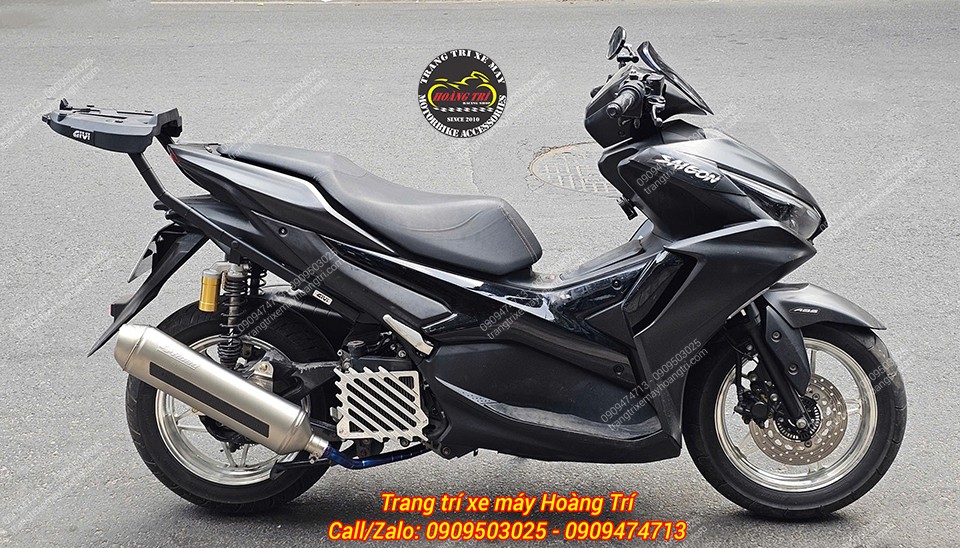 NVX V2 hoàn thiện combo pô 4Road, cổ titan, xe nhìn gọn gàng và thẩm mỹ hơn