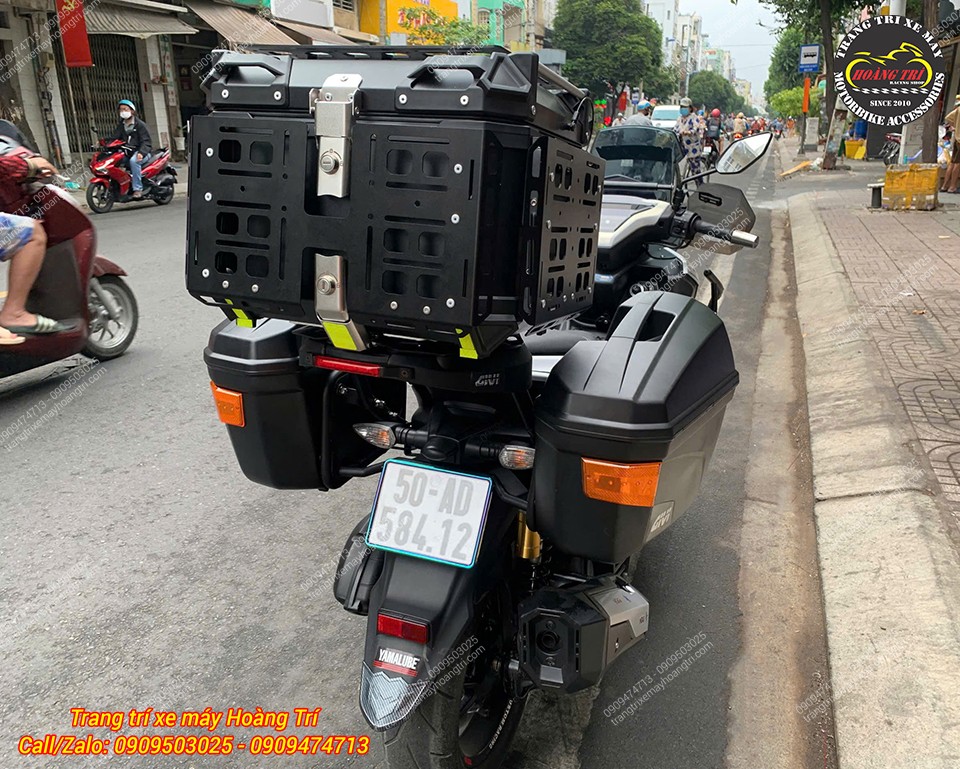 Bộ 3 thùng sau mang đến vẻ ngoài nổi bật và thu hút cho xe NVX V2