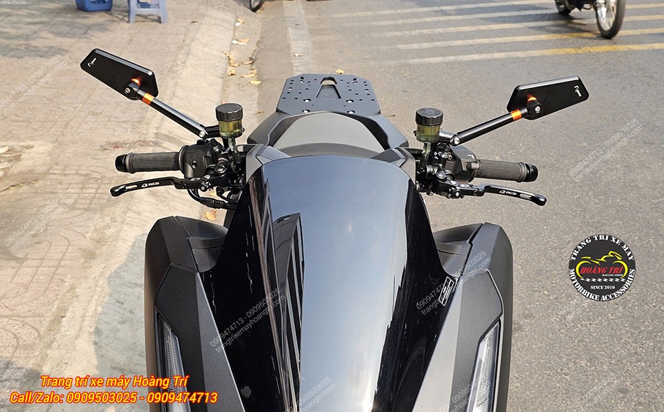 Góc trực diện tay lái, kính hậu xịn, tay thắng thể thao đẳng cấp hoàn hảo