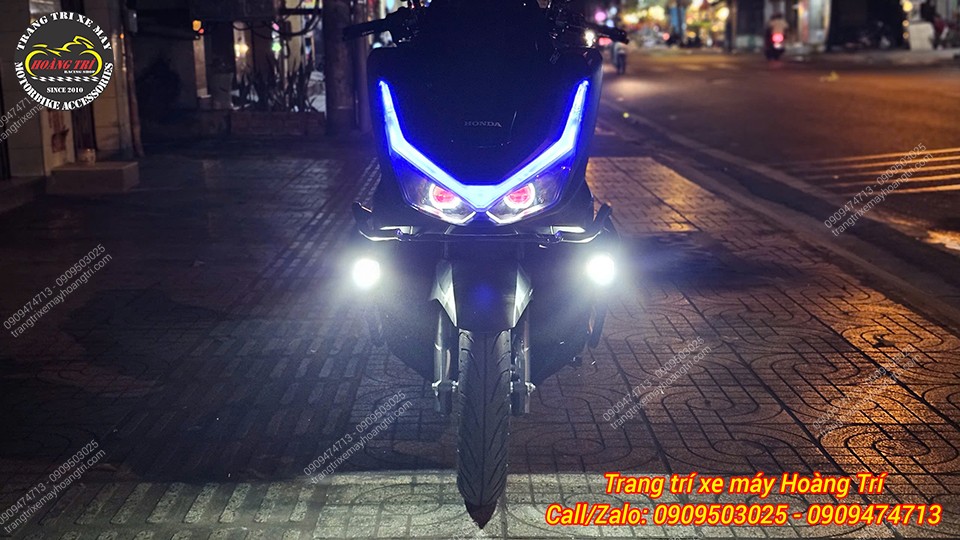 Test đèn trợ sáng cũng như đèn bi cầu trước khi bàn giao lại cho khách