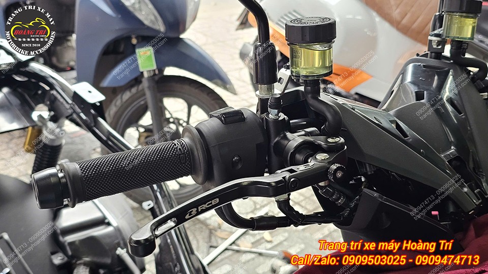 Hình ảnh trong quá trình độ thi công lắp đặt phụ kiện