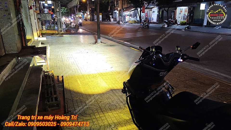 Khả năng chiếu sáng thực tế của bi cầu AES EV2 trên PCX 160, vùng sáng rộng và rõ ràng