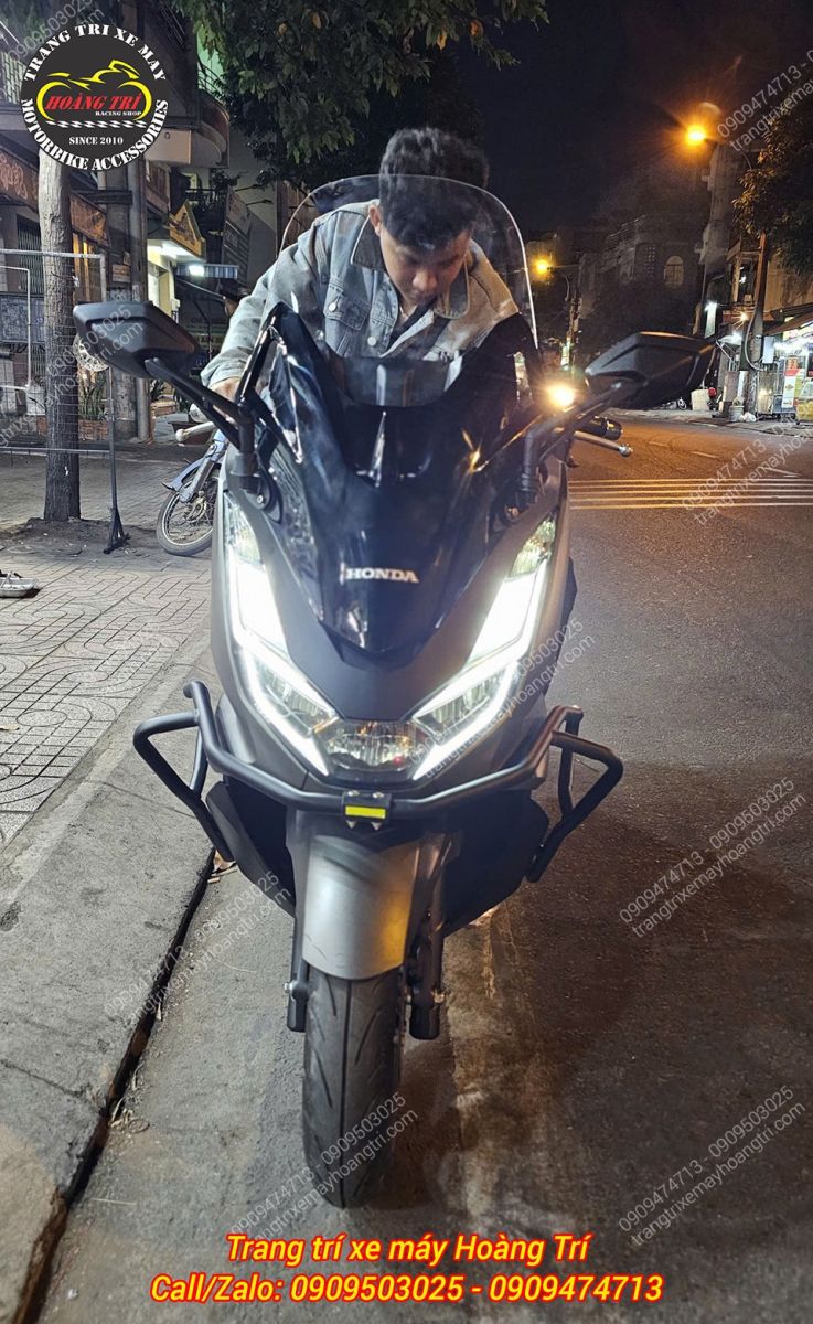 Kính chắn gió Forza 300 trên PCX 160 - Một cách chơi để nâng tầm phong cách cho xe