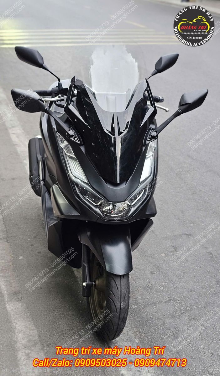 Sau khi đã bốc tem để lộ phần kính chắn gió Forza 300 NCL trong suốt - Tích hợp kính hậu trông cao cấp, xịn sò