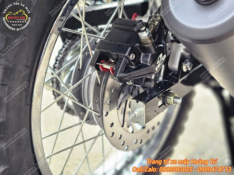 Cận cảnh chi tiết đĩa sau với sự kết hợp của heo dầu Racing Boy trên dàn chân sau PG-1