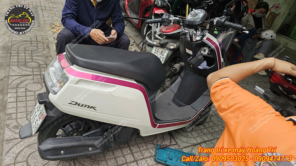 Có 2 sự lựa chọn baga sau Honda Dunk: sơn tĩnh điện và inox