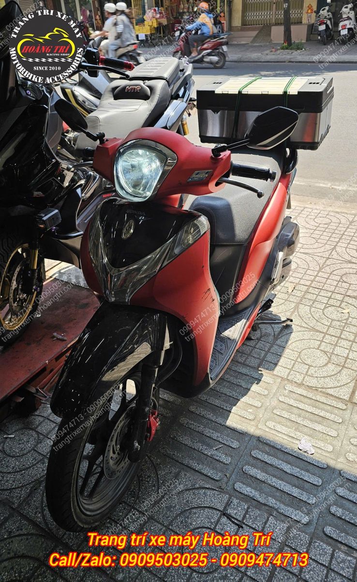 Ánh sáng trắng với cường độ ánh sáng mạnh giúp tăng sáng hơn cho xe