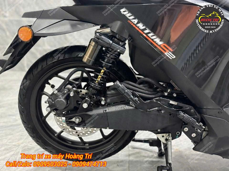 Gác chân phụ HTR lắp cho DatBike Quantum, vị trí hợp lý, hỗ trợ 2 người ngồi sau để chân ổn định