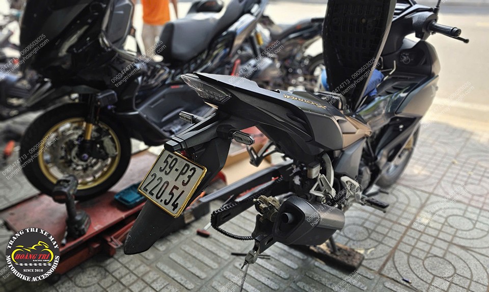 Chiếc Winner X cũng được chủ xe lựa chọn nâng cấp phuộc