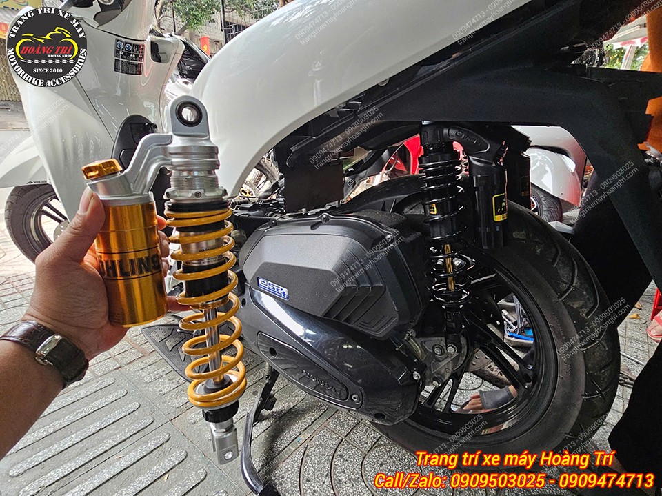 Còn bạn sẽ bạn phuộc Ohlins hay phuộc Racing Boy VD ti vàng