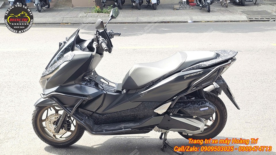 Tổng thể xe PCX 160 với trọn bộ khung bảo vệ trước, sau