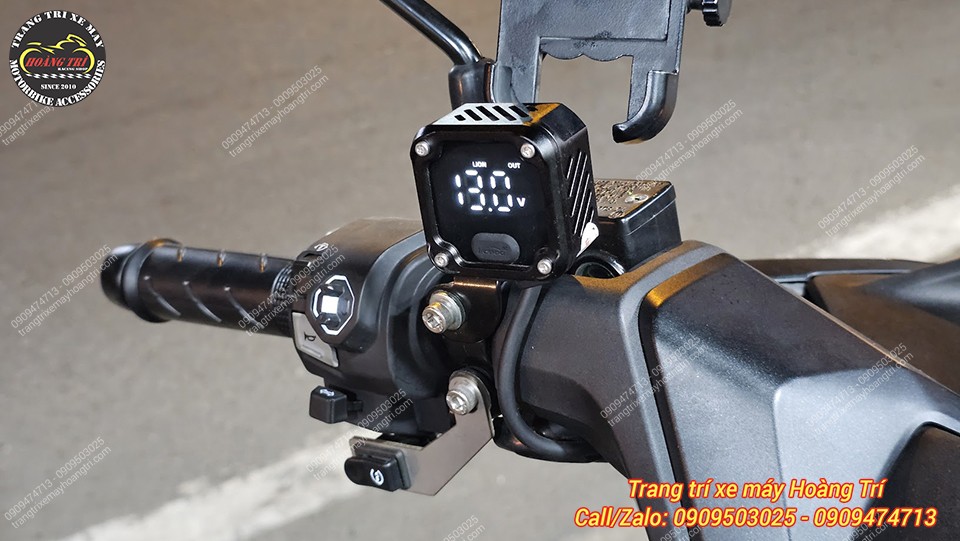 Vị trí lắp đặt phía bên trái của cùm tay lái rất gọn gàng không lo cạ cấn