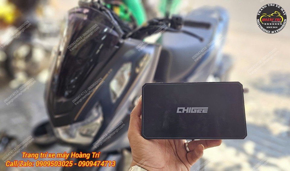 Màn hình đã được tháo rời có thể bỏ vào túi xách hoặc cốp xe