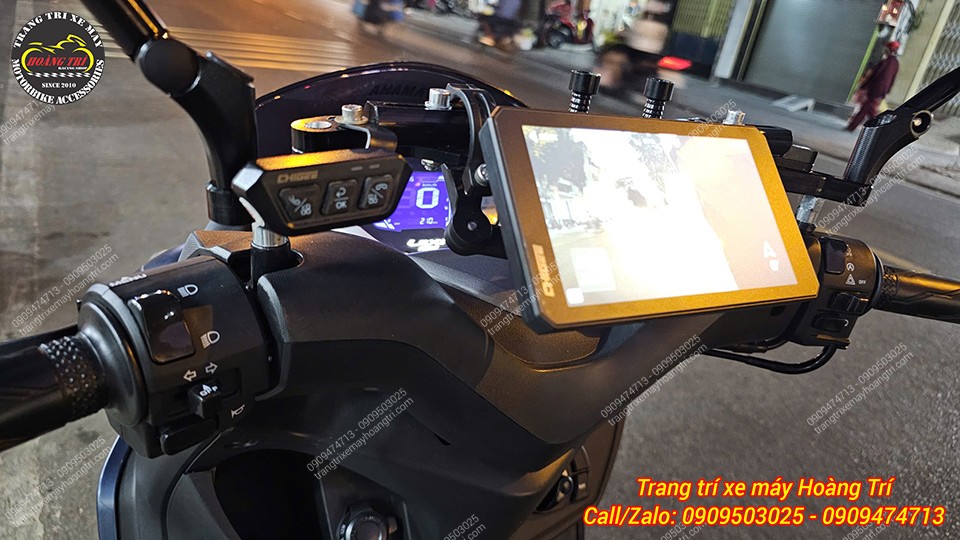 Cận cảnh công tắc điều khiển không dây màn hình Chigee AIO-6 gắn bên trái