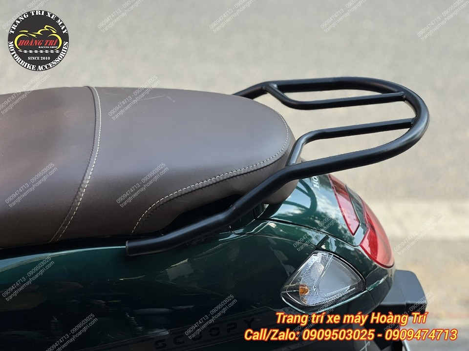 Thêm chiếc Scoopy nâng cấp baga sau nối dài mẫu HT thiết kế liền mạch, sơn đen chắc chắn