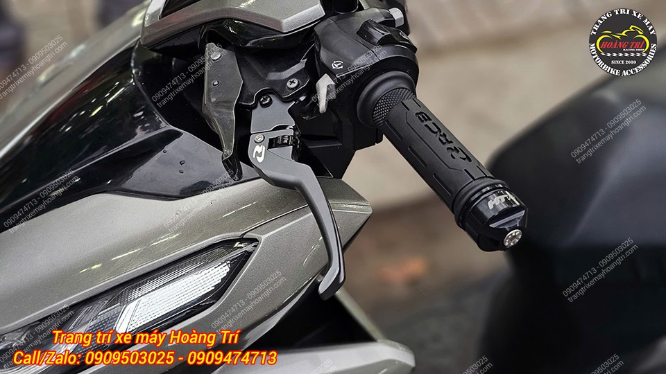 Sản phẩm được trang bị cho xe Vario cùng tay thắng Racing Boy E2